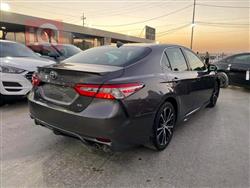 تۆیۆتا کامری